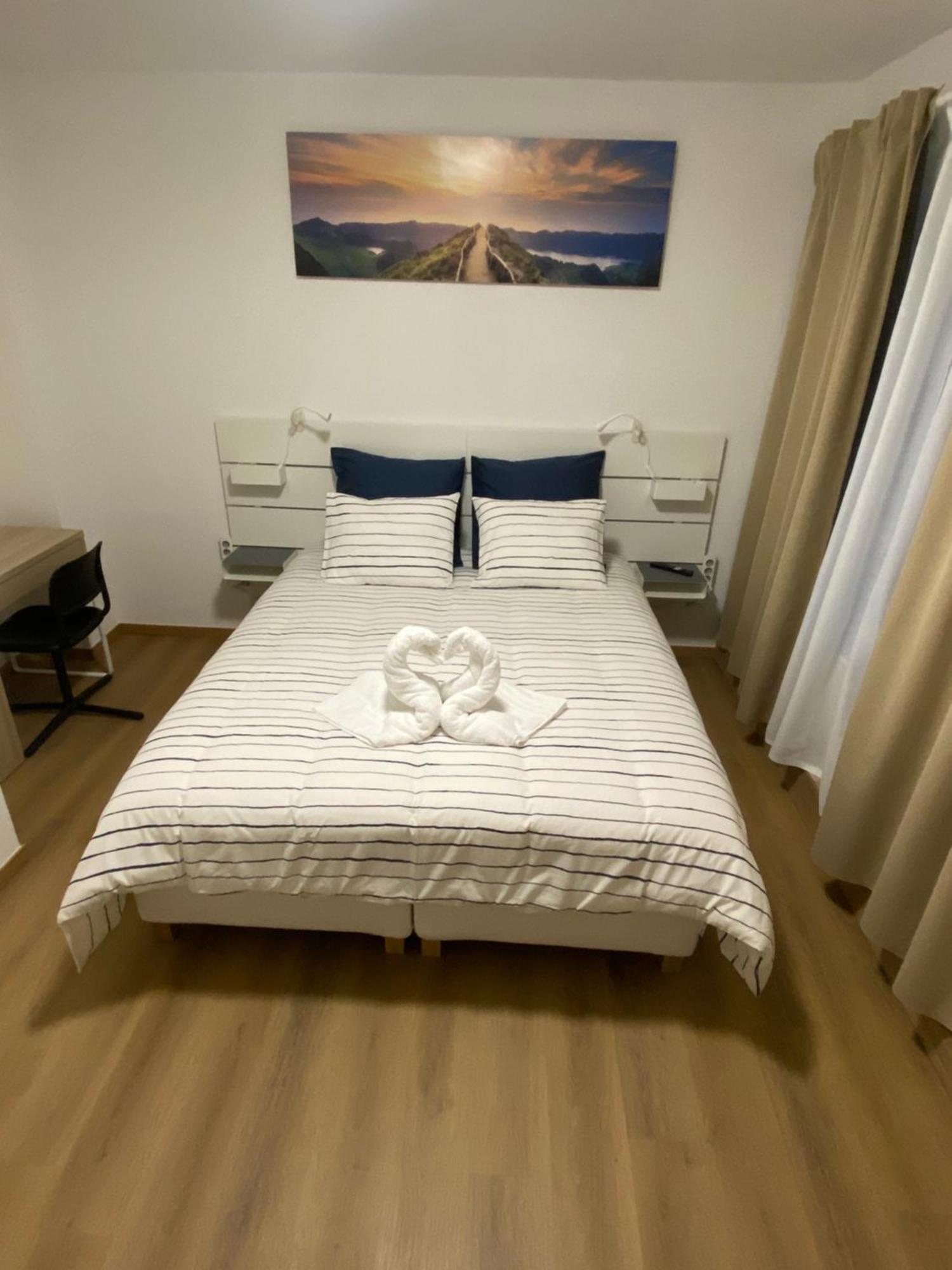 1-D011 Superbe Appartement Spacieux Tres Calme Charleroi Luaran gambar