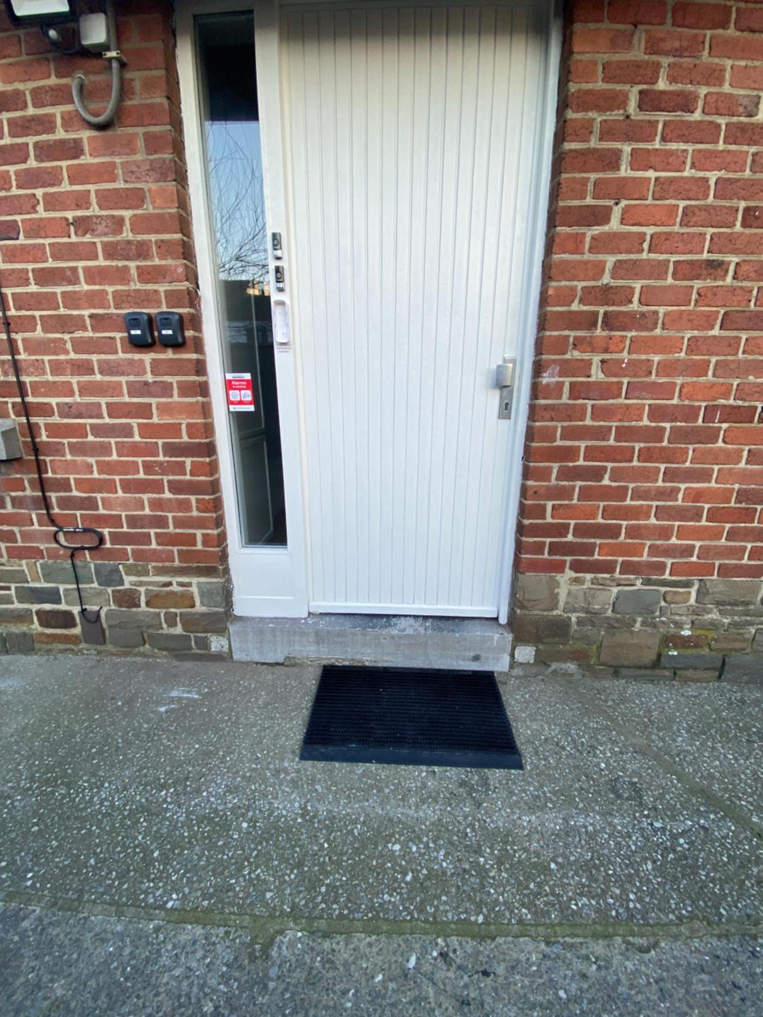 1-D011 Superbe Appartement Spacieux Tres Calme Charleroi Luaran gambar